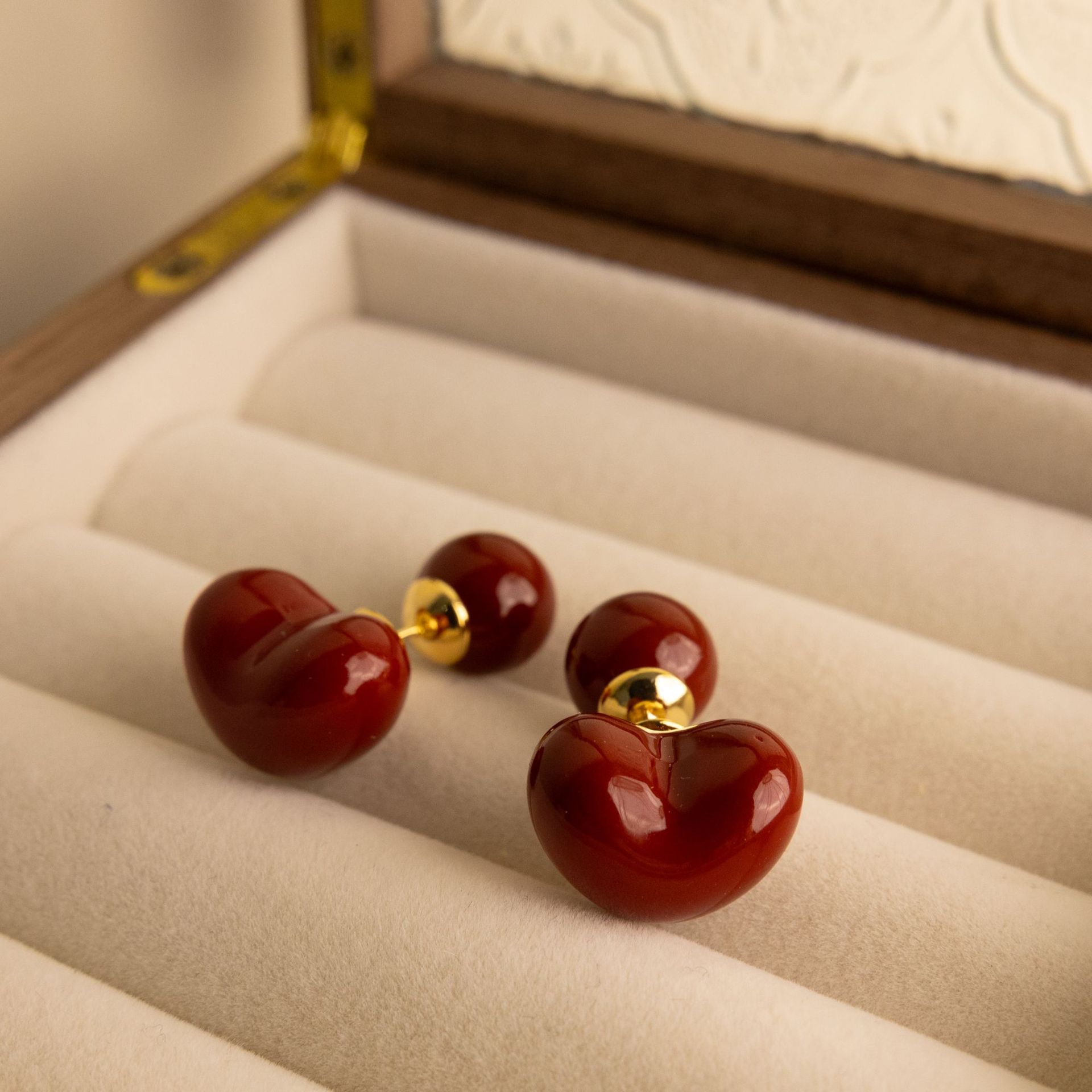 Heart Shape Pattern Women's Gender 1 Pair Classic Style Heart Shape Enamel Arylic Copper Alloy Ear Studs