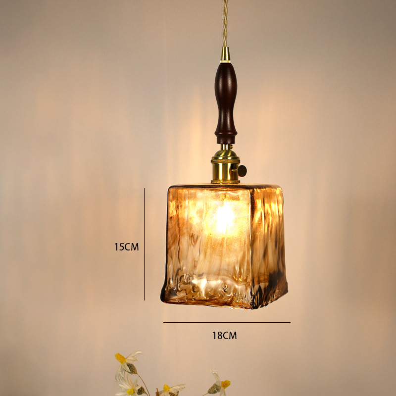 Lámpara de vidrio de ámbar retrógrado de latón nostálgico estilo tranquilo dormitorio dormitorio comedor bar portail candelabro