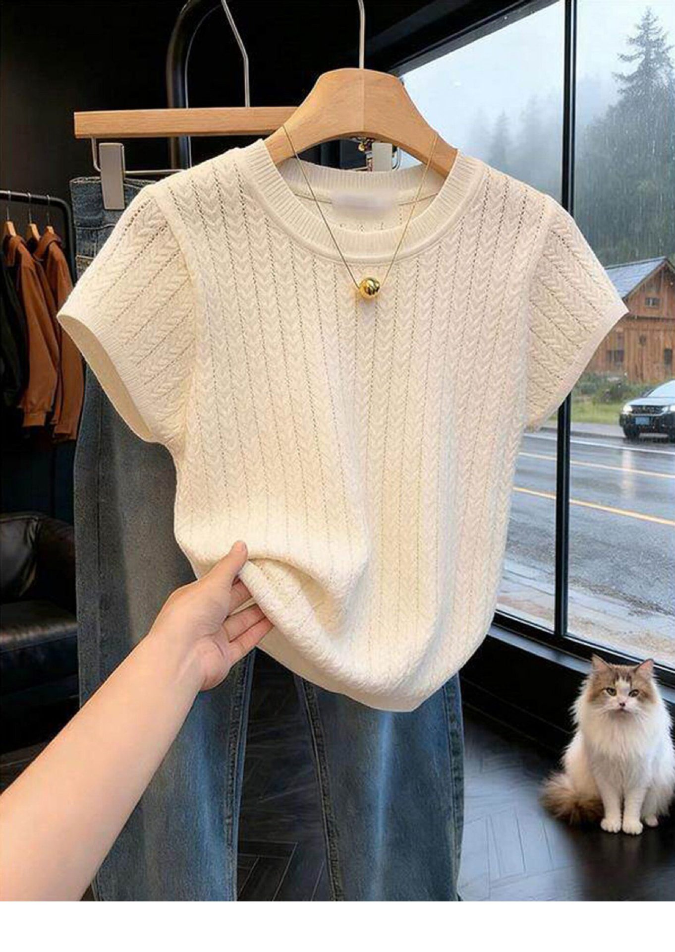 Áo thun tay ngắn dệt kim sợi mát cho nữ, thiết kế cut-out phong cách Pháp — màu đen chi tiết 1