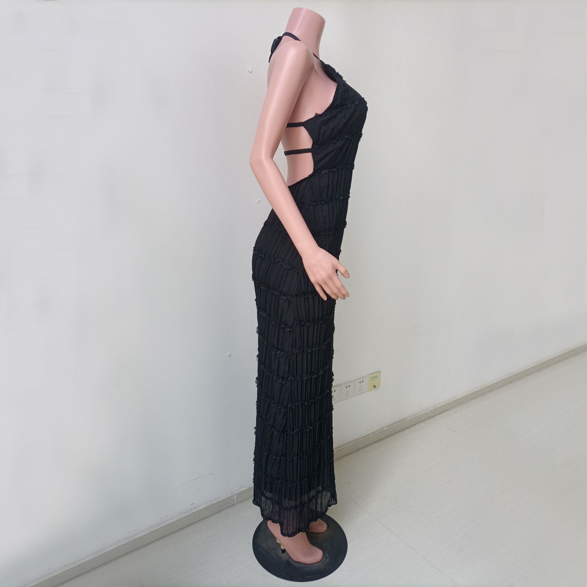 642掛脖褶皺長裙 側