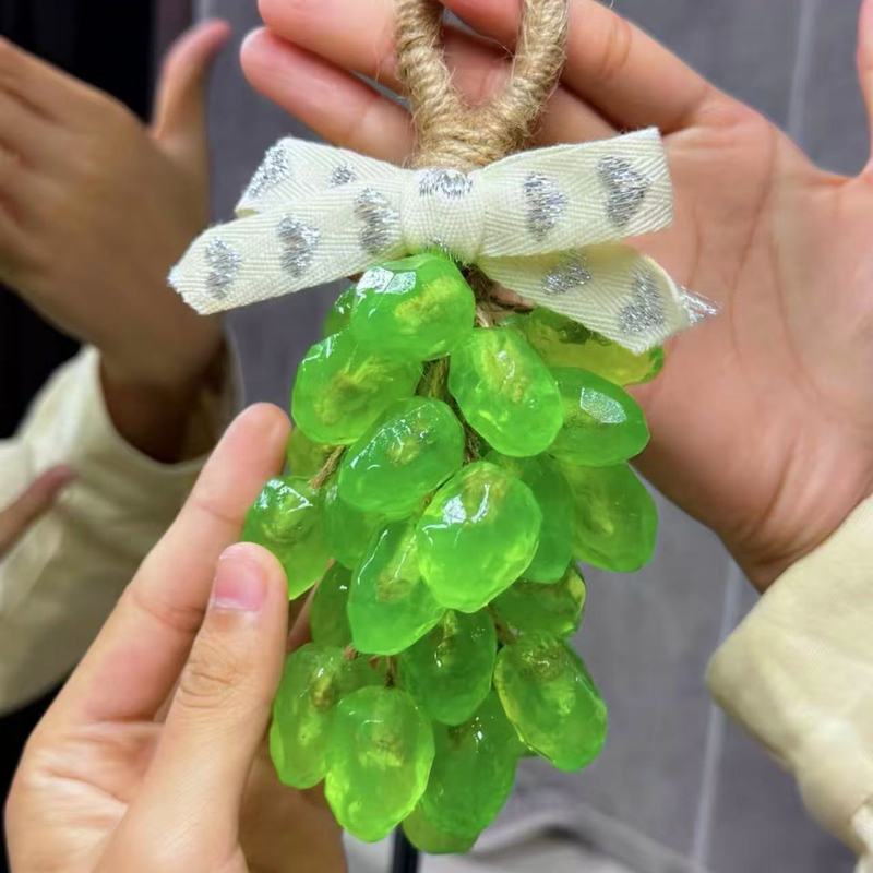 ブドウのアロマセラピーペンダント手作り DIY 素材パッケージ石鹸小さな新鮮でかわいいギフト女の子の親友や友人へのペンダントギフト|undefined