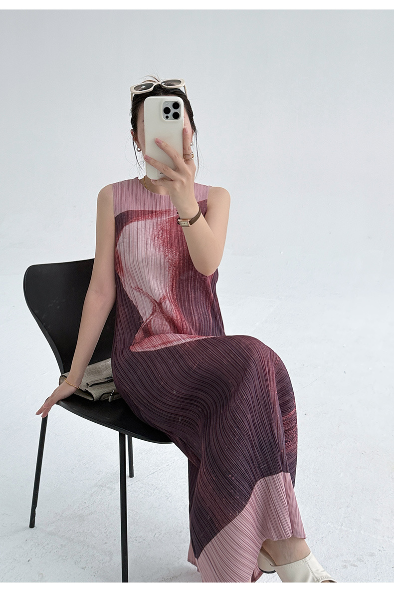 Đầm maxi nữ in hoa cổ tròn không tay ôm sát — Màu nâu đỏ chi tiết 16