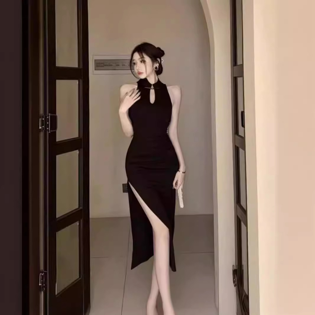 高级性感改良旗袍晚礼服长裙女早春夏季御姐新中式复古挂脖连衣裙