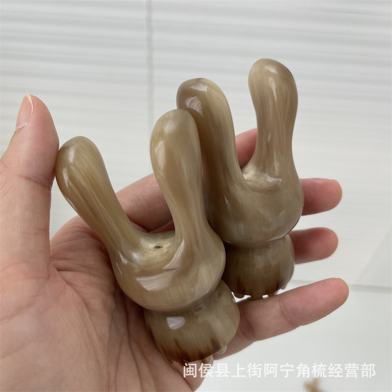 Horn Facial Massage Tool Rabbit Ear Shape Guasha Scraper Portable Buffalo Horn Beauty Roller specifications