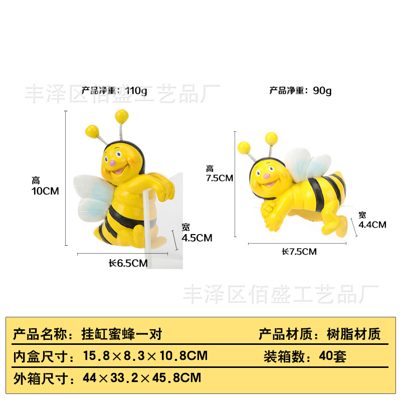 Un par de abejas colgantes