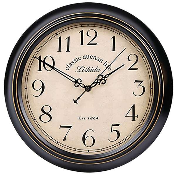 Country retro antique fashionable pocket watch