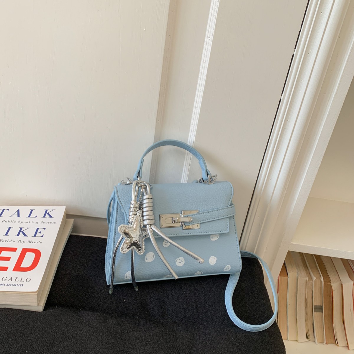 Nicho de diseño de estrellas bolso de mano sensación de Kelly bolso pequeño bolso cuadrado de textura cotidiana de viaje bolso de mochila versátil
