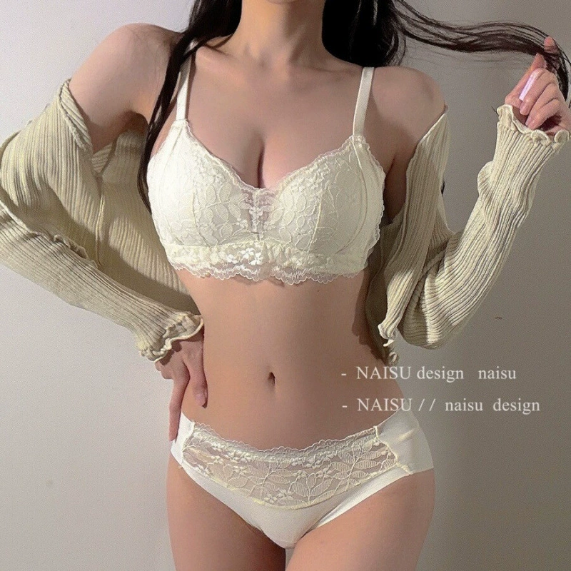 Lace sexy underwear, supporting wireless bra, set