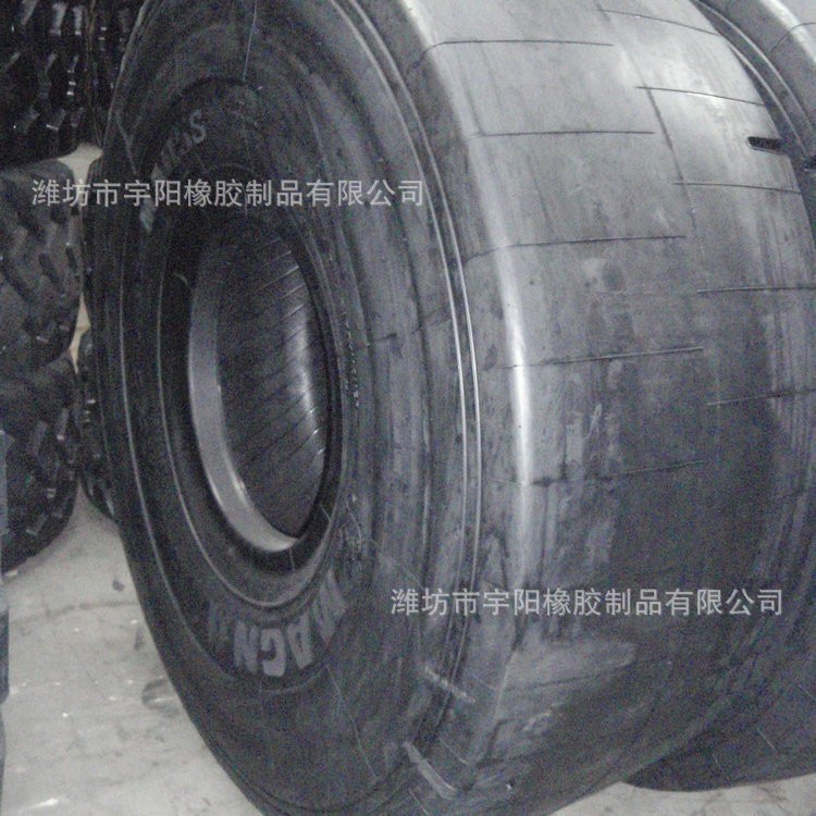 矿山井下铲车 装载机轮胎 26.5R25 光面花纹 钢丝胎