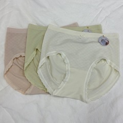 新型の羅布麻の中で腰の三角の下着の女性の純色の心地良い通気の下着の女性