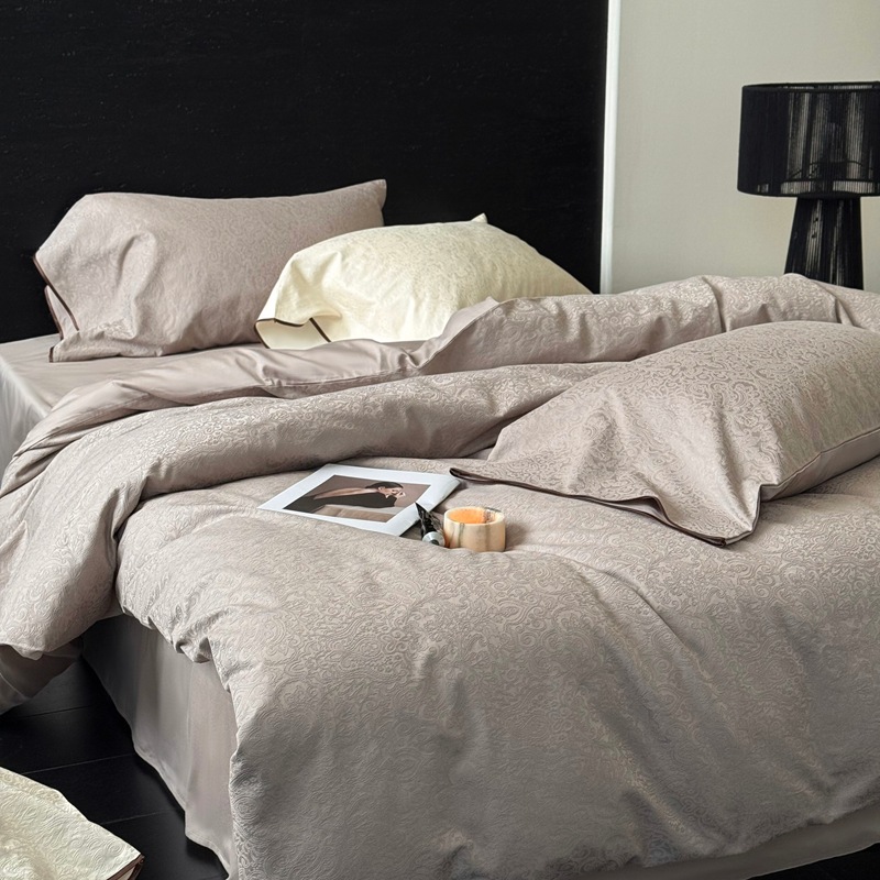 Luxurious Embossed Jacquard Cotton Duvet Cover Set European Style_voghion.com