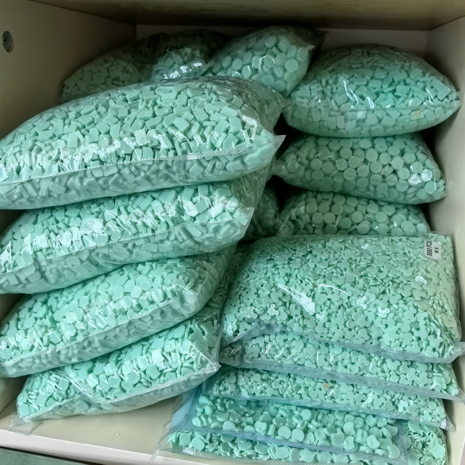 食玩巧克力树脂美甲饰品配件长期现货0002