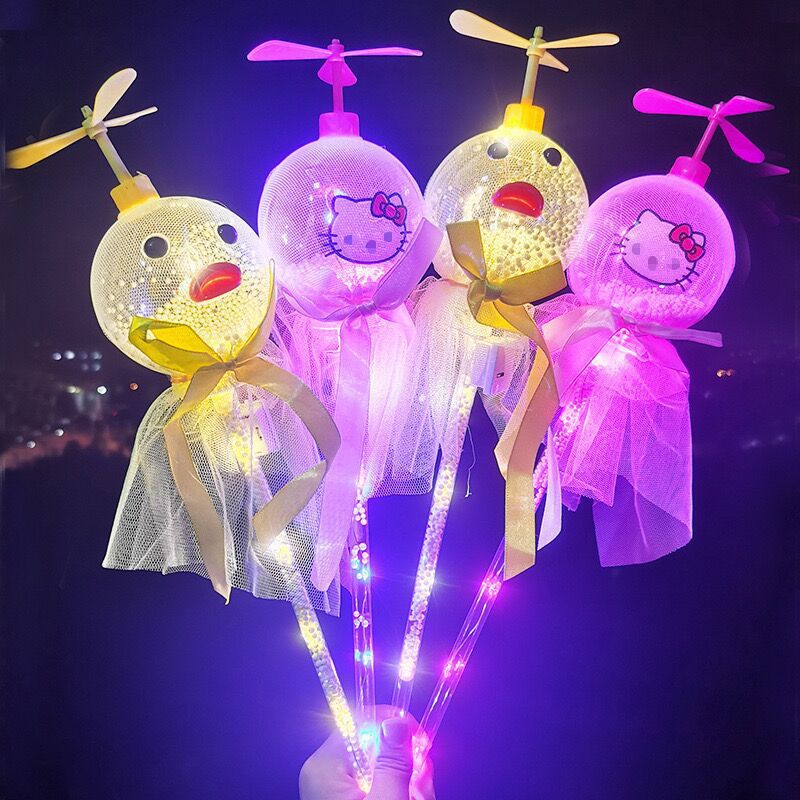 Der neue Sternen himmel, der Stand, das leuchtende Spielzeug, der kleine Geschenke schiebt