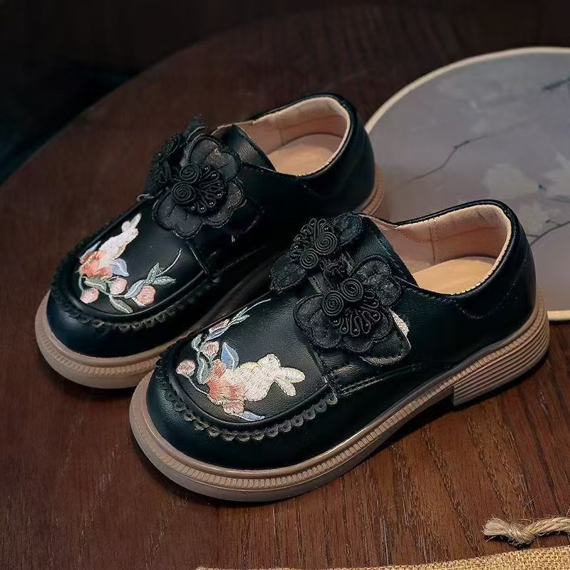 Zapatos de cuero para niñas estilo nacional bordado zapatos princesa 2026 primavera y otoño nuevos zapatos para niñas Hanfu zapatos para bebés con suela suave image 7