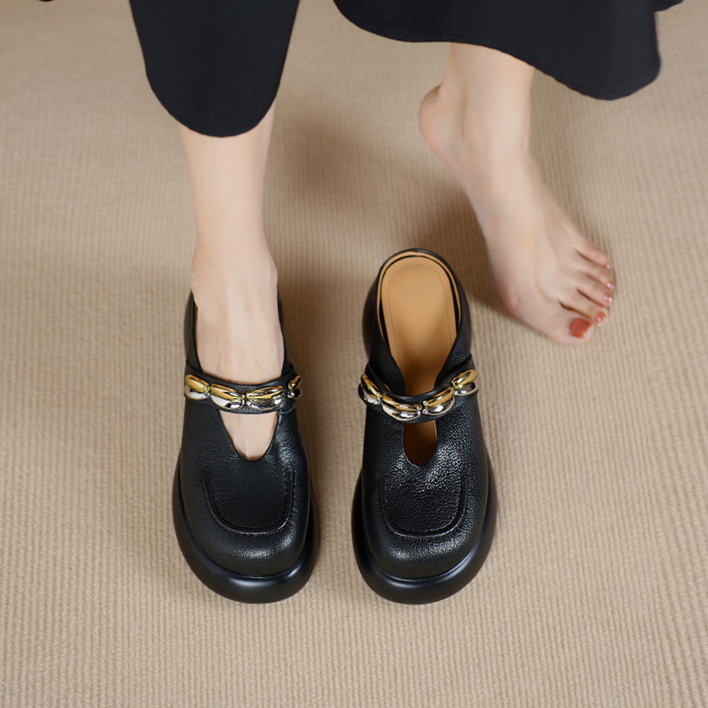 Dép sandal cao gót nữ mũi kín gót hở đế dày 7 cm — đen