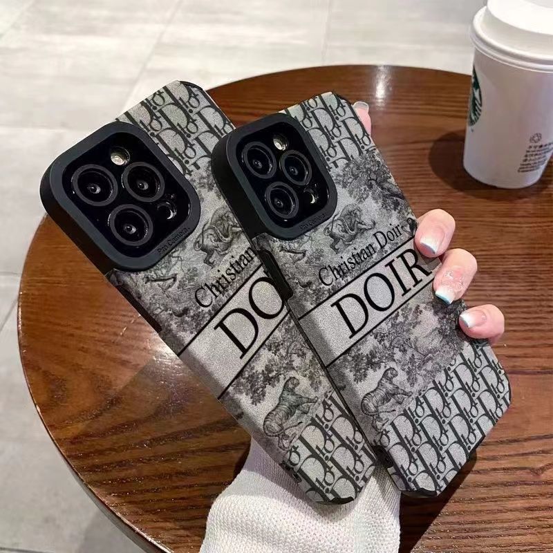 Trendy High-Value Suede Versatile Lion D Tiger Case for Apple 16 Pro Max Student Fashion Phone Case