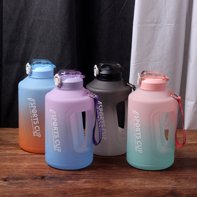 2.3L gran capacidad tonelada barril botella de agua portátil con escala botella de agua gimnasio taza de agua fitness botella de agua Internet Celebrity Cup