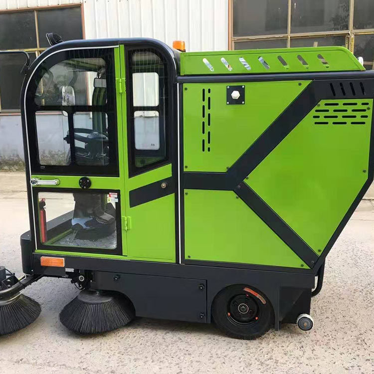 聚仁高压洗扫一体机 座驾扫地车 驾驶式扫地机设备