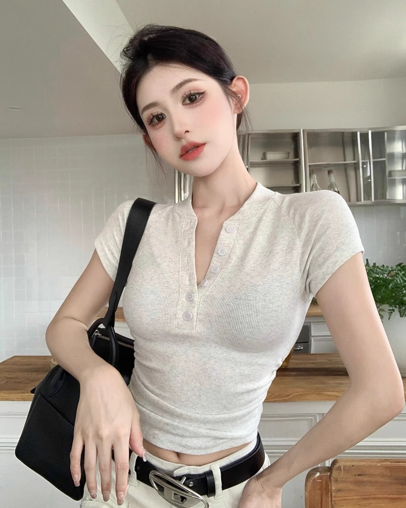밝은 회색