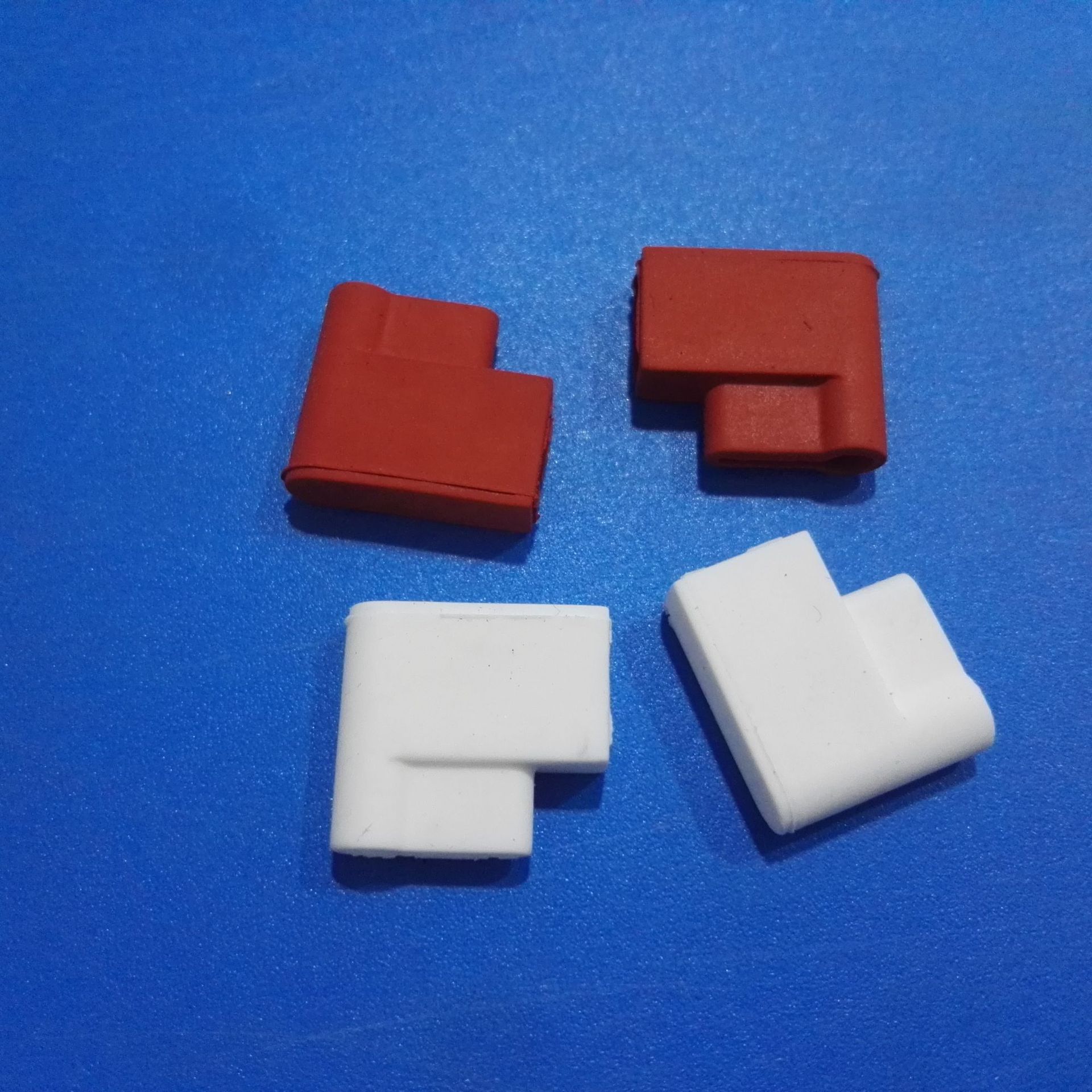 187旗形硅胶护套 4.8耐高温白色护套 4.8插簧配套护套