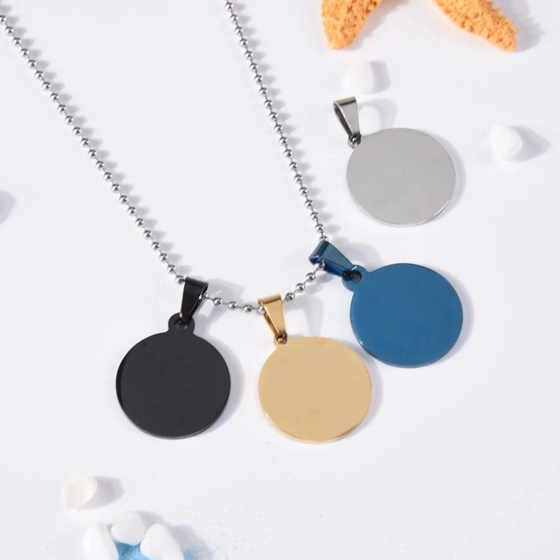 Spot stainless steel titanium steel dog brand round blank metal hanging pet card listing pendant identity card laser carving