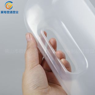 ��1����¶�ذ�ƿ��30�ڏ���͸2000ml����ʽҺ�w���bƿ���坍��ƿ