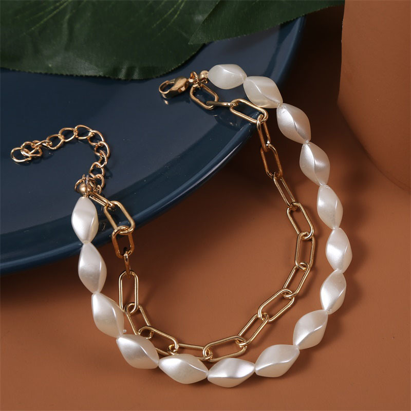 Bohemian Simple Multi-layer Pearl Metal Anklet display picture 4