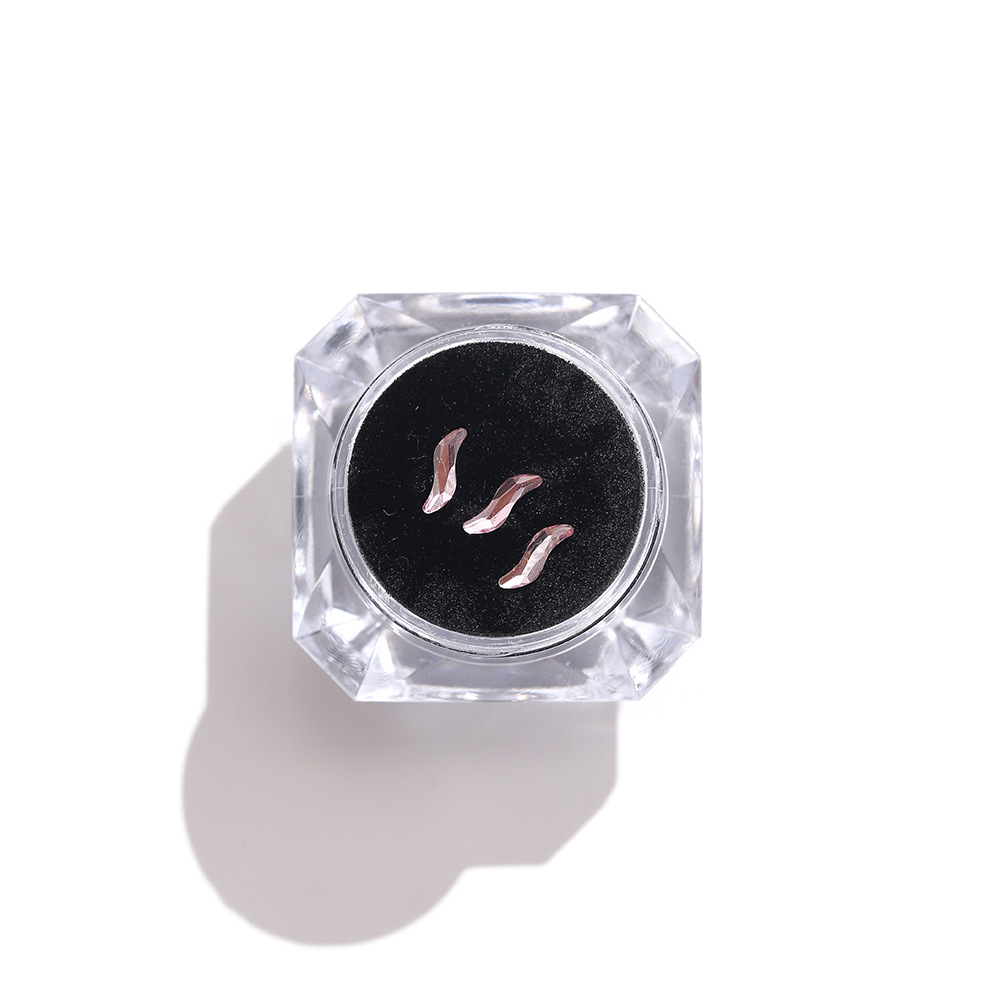 Exclusive Export Product: Champagne-colored Diamonds, Personalized S-shaped Sailboat Jewelry, Dental Diamond_voghion.com