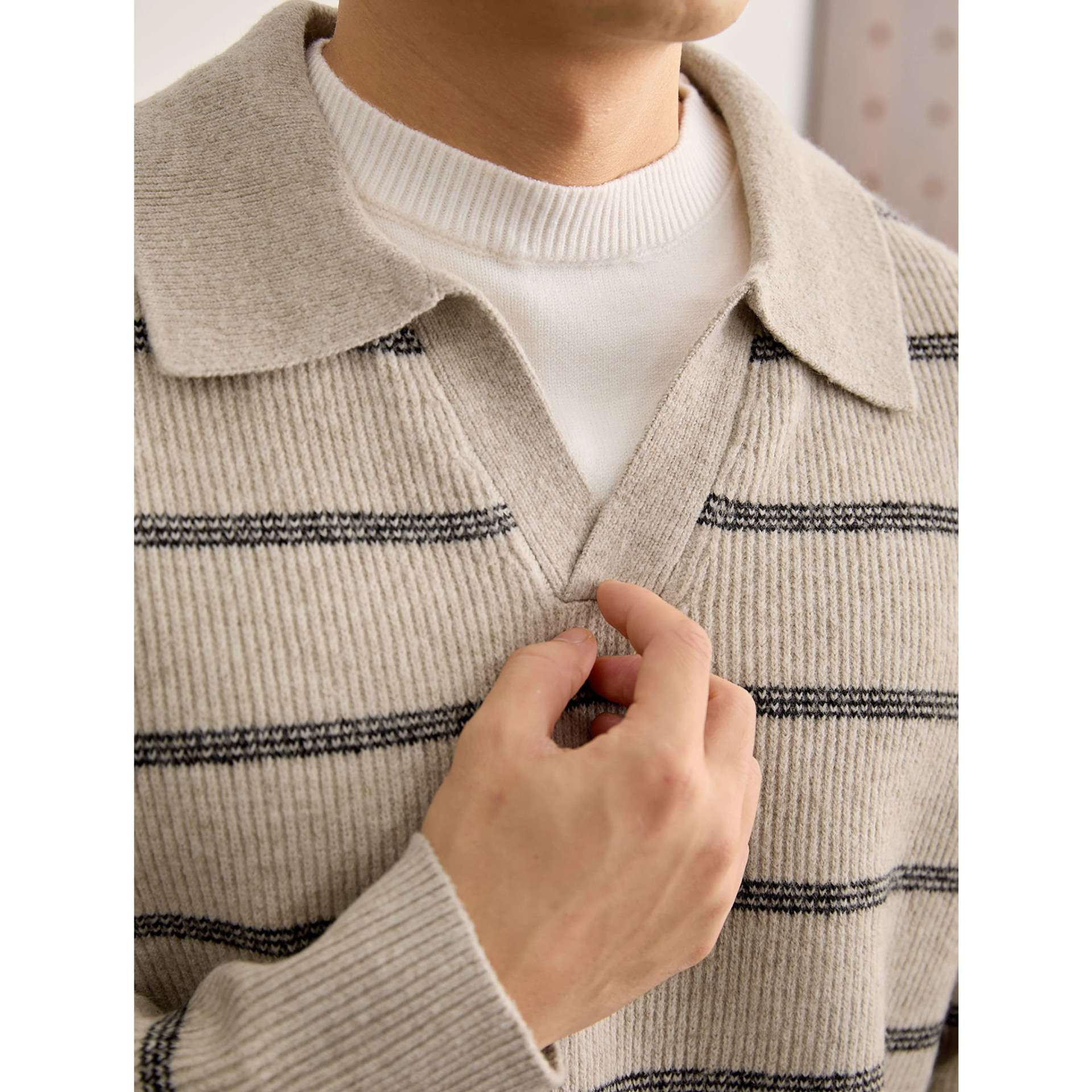 Explosiones transfronterizas de tamaño grande falso de tamaño europeo dos piezas de polo a rayas suéter de punto hombre viejo viento de fábrica de cuello V al por mayor