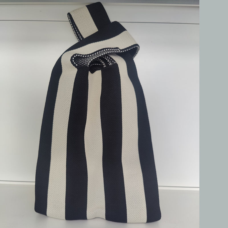 Nuevo bolso de punto para teléfono para mujer, bolso tejido suave en colores dopamina, bolso de mano con forma de corazón en estilo coreano con bloques de color.