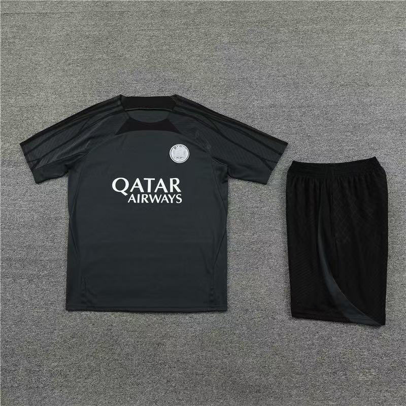 Nike Paris Saint-Germain Football Set 2-Piece Black