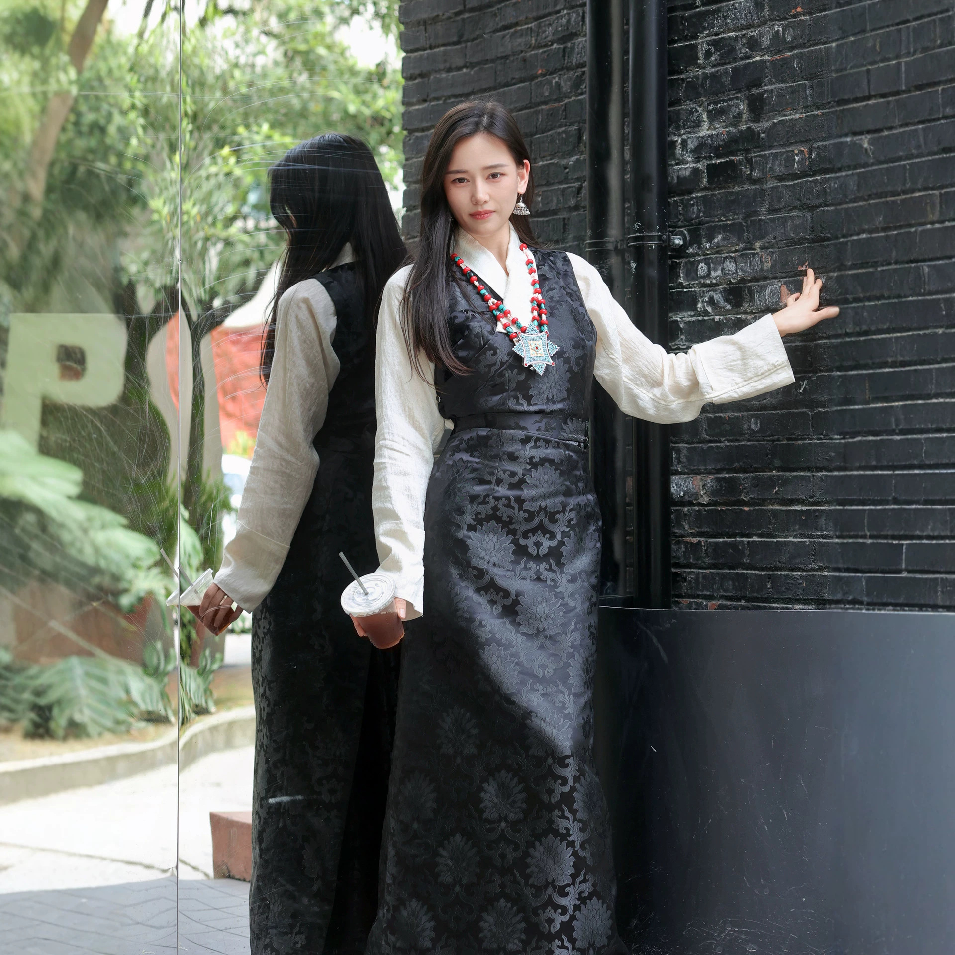 Sleeveless Tibetan Women's Clothing, Tibetan Dress, Bora Skirt, Cultural Tourism