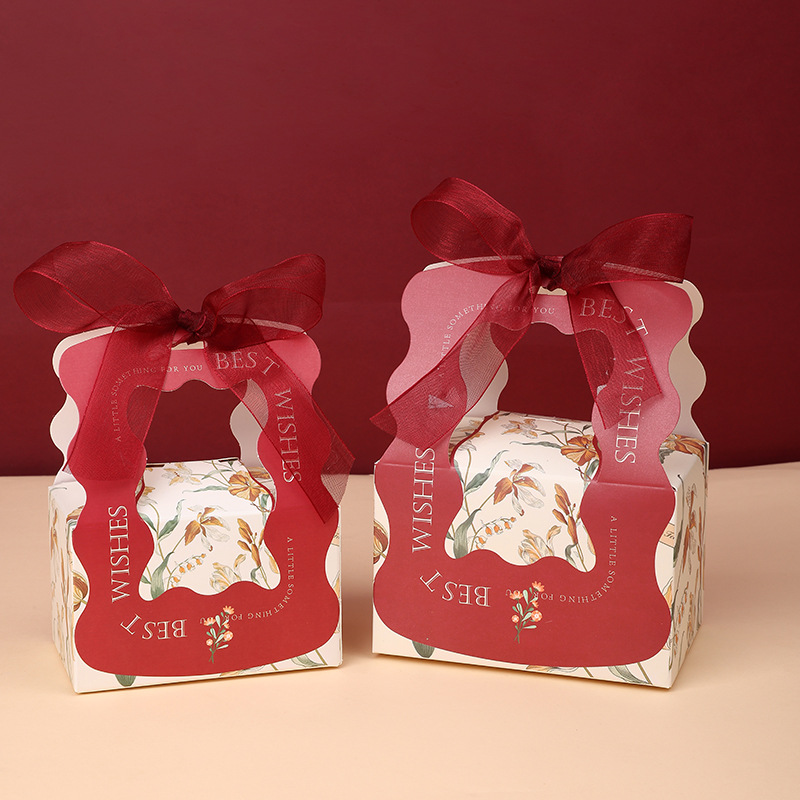 큰 빨간 쉬폰 큰 빨간 상자