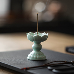 Porcelain lotus incense carving line incense burner with aromatherapy Zen incense burner sandalwood burner home incense burner indoor national style incense plate