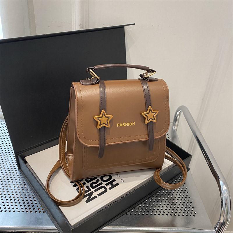 2024 otoño y invierno tendencia de nicho nuevo tipo de mochila de hombro para mujeres moda casual versátil mochila de viaje casual