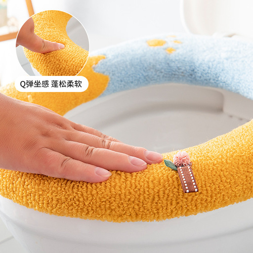 Wholesale Toilet Seat Covers Winter Thickened Cute Knitted Cartoon Handheld Toilet Seat Cushion Simple Toilet Ring Pad