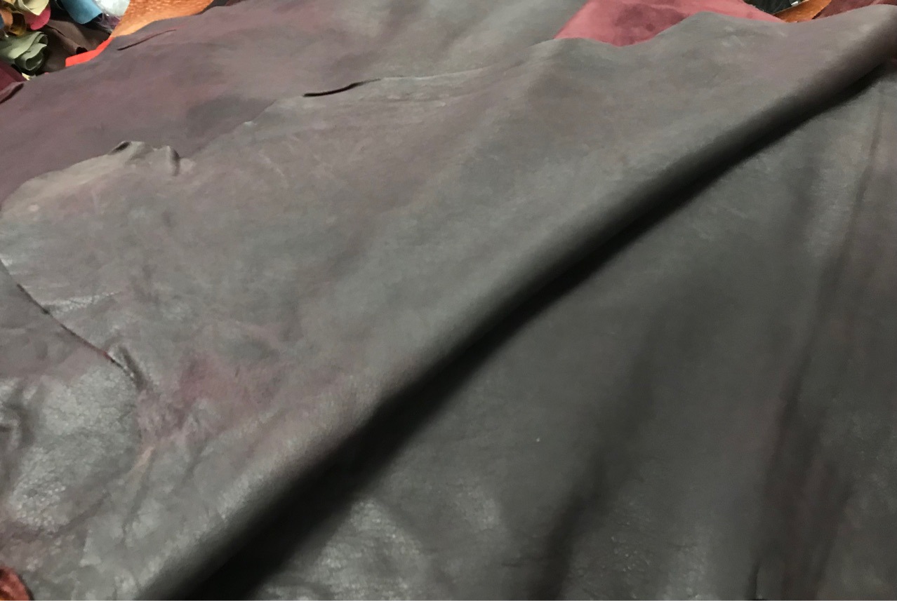 酒红色油蜡胎小牛皮1.2mm 15/尺 现货批发