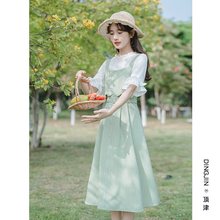 小清新甜美绿色背带连衣裙女夏季2024新款法式茶歇宽松显瘦长裙子