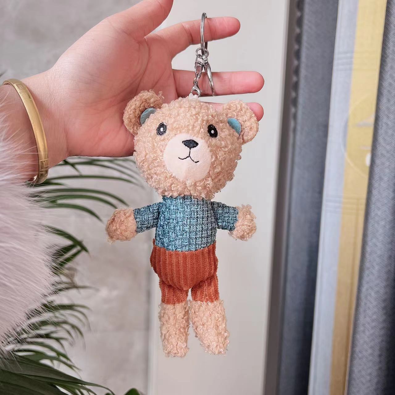 Tiktok oso de peluche muñeca amor peluche oso muñeca llavero colgante muñeca oso muñeca al por mayor