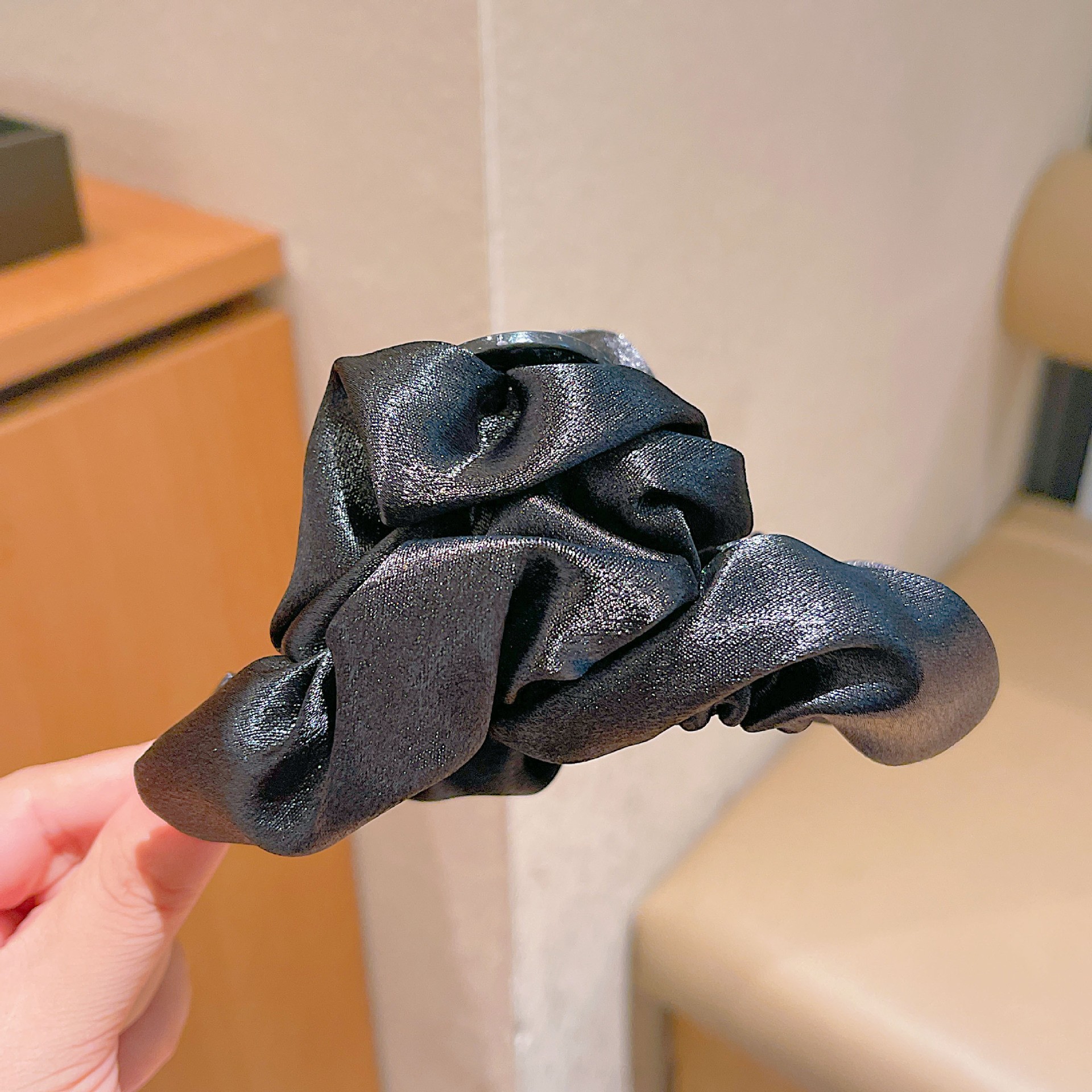 4710 new style black gripper
