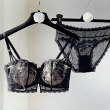 显小薄款2025新款文胸上托防下垂兔耳朵杯蕾丝刺绣显胸小半杯内衣