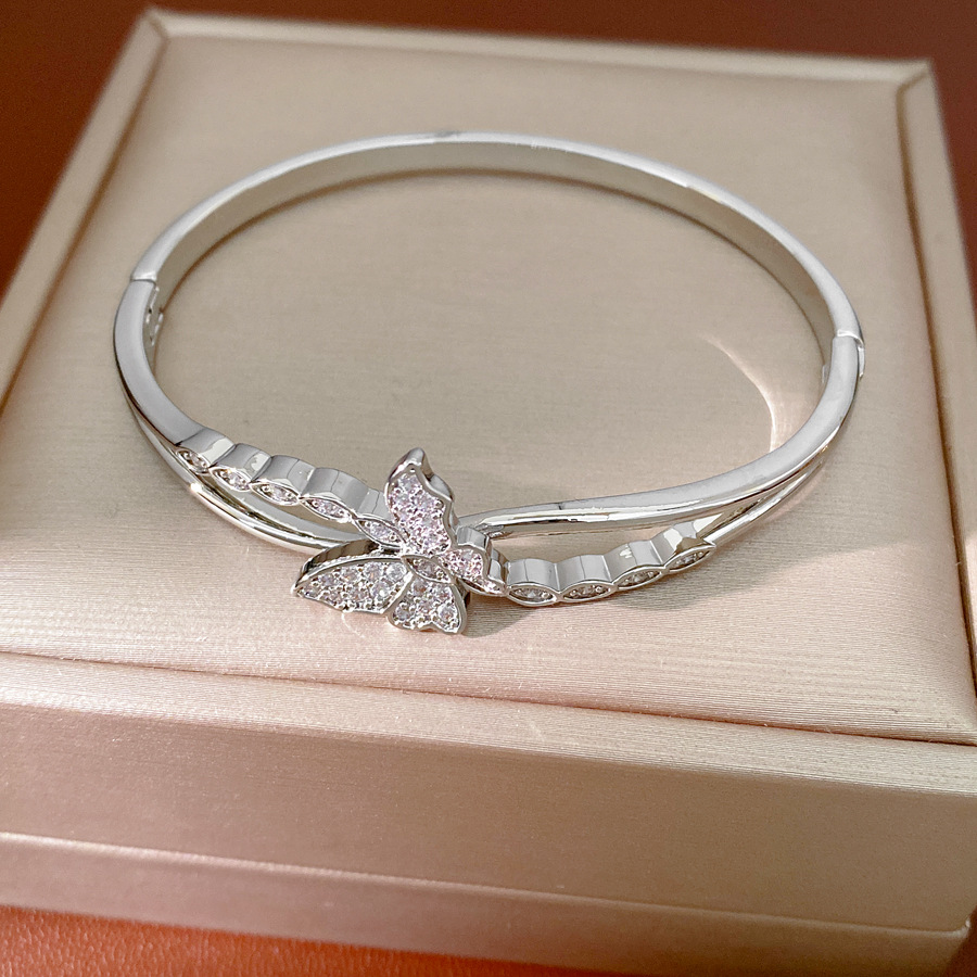18k oro real electrón de diamante cruzado mariposa pulsera de pulsera de pulsera personalidad ligera lujo nicho de alta calidad joyas