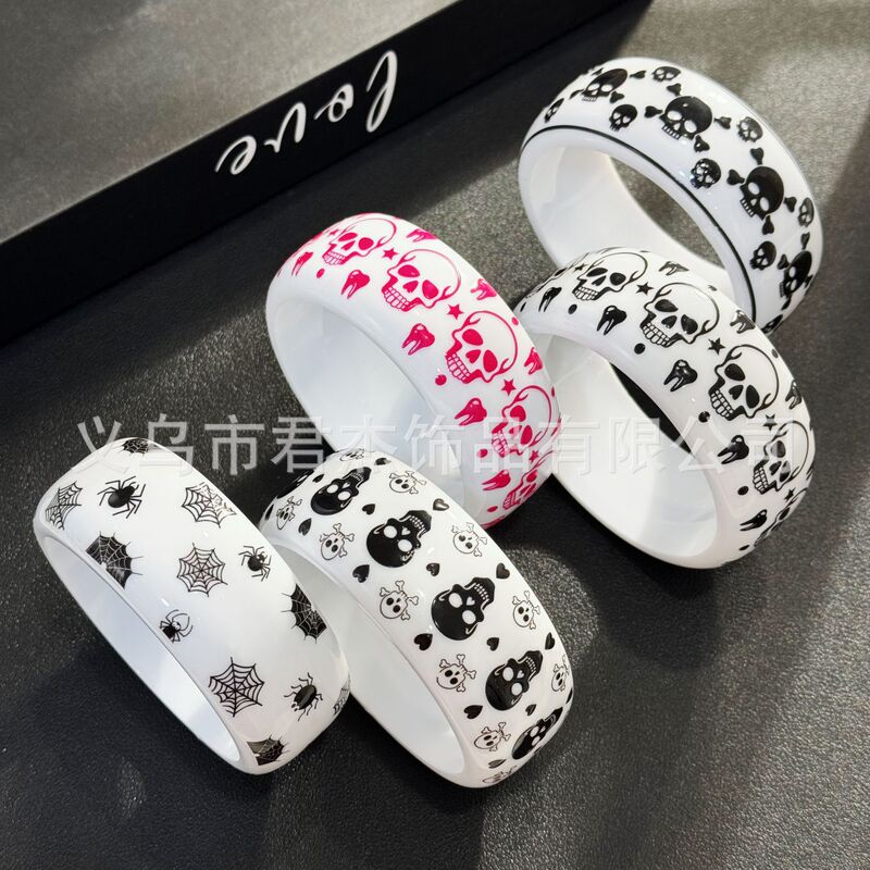 Cross-Border European and American Hot-Selling Skull Print Acrylic Bracelet Personalized Black and White Spider Web Bracelet Dark Style Bracelet