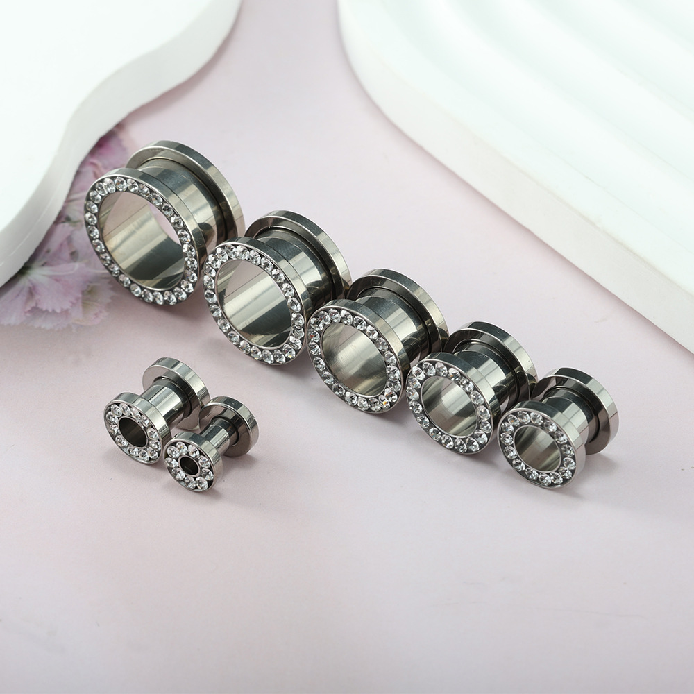 Labret piercing jewelry detail image