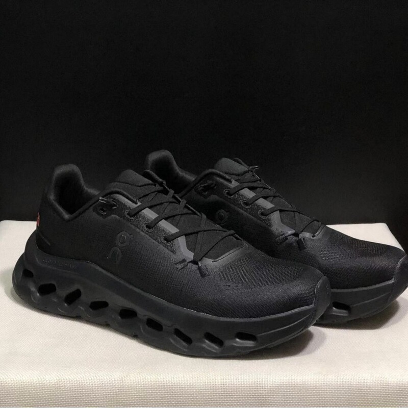 Putian's Popular Export Product, High-End Version of on Running Cloudtilt, New Lightweight Shock-Absorbing and Wear-Resistant Casual Shoes for Men and Women