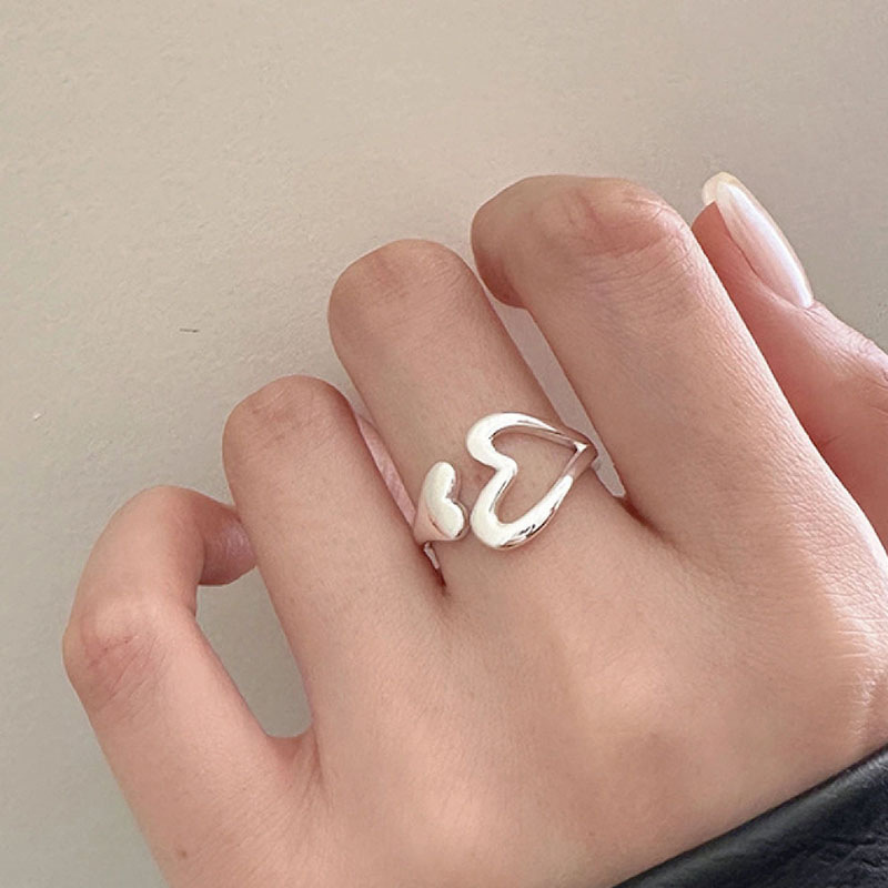 Simple Hollow Love Ring Female Niche Design Stacked Finger Ring High-grade Heart Ring Christmas Gift