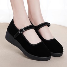 老北京布鞋女工作鞋中老年妈妈鞋防滑软底厚底坡跟酒店上班舞蹈鞋