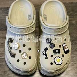 博主推荐 广州健健鞋服厚底6cm洞洞鞋百搭复古休闲校园男女款凉鞋