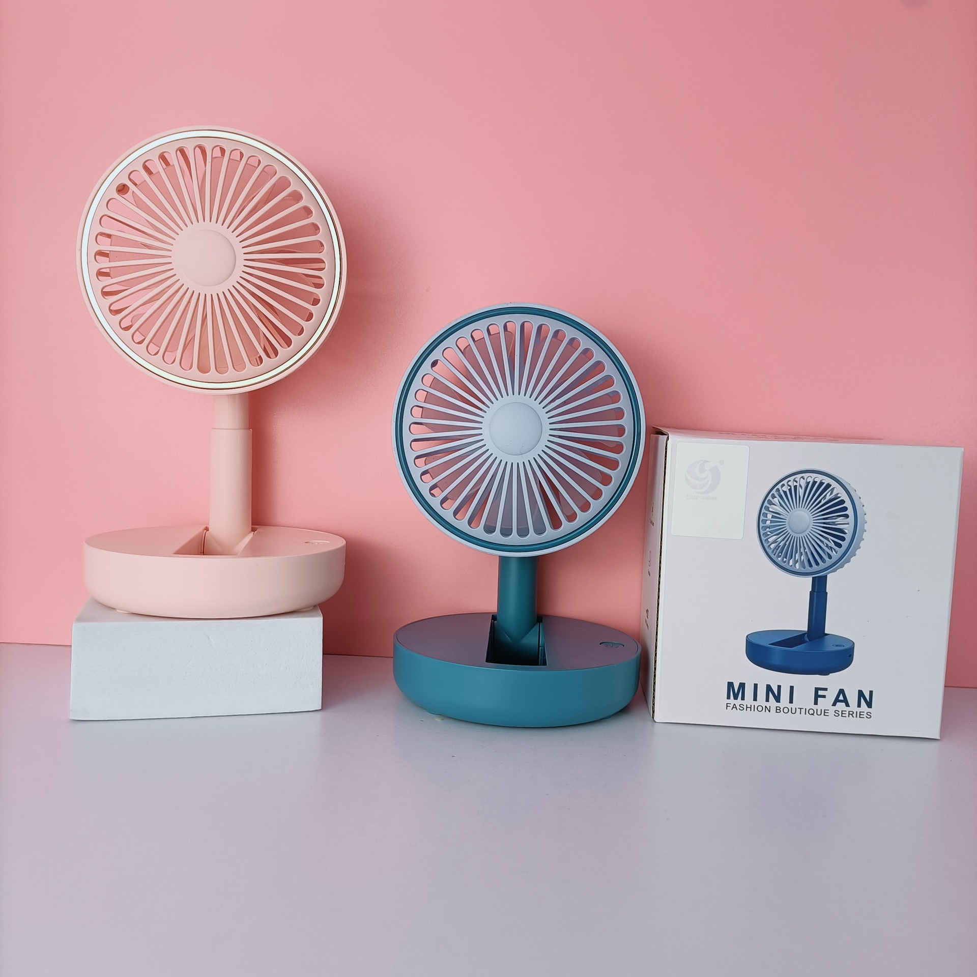 Summer table small handheld folding telescopic air fan