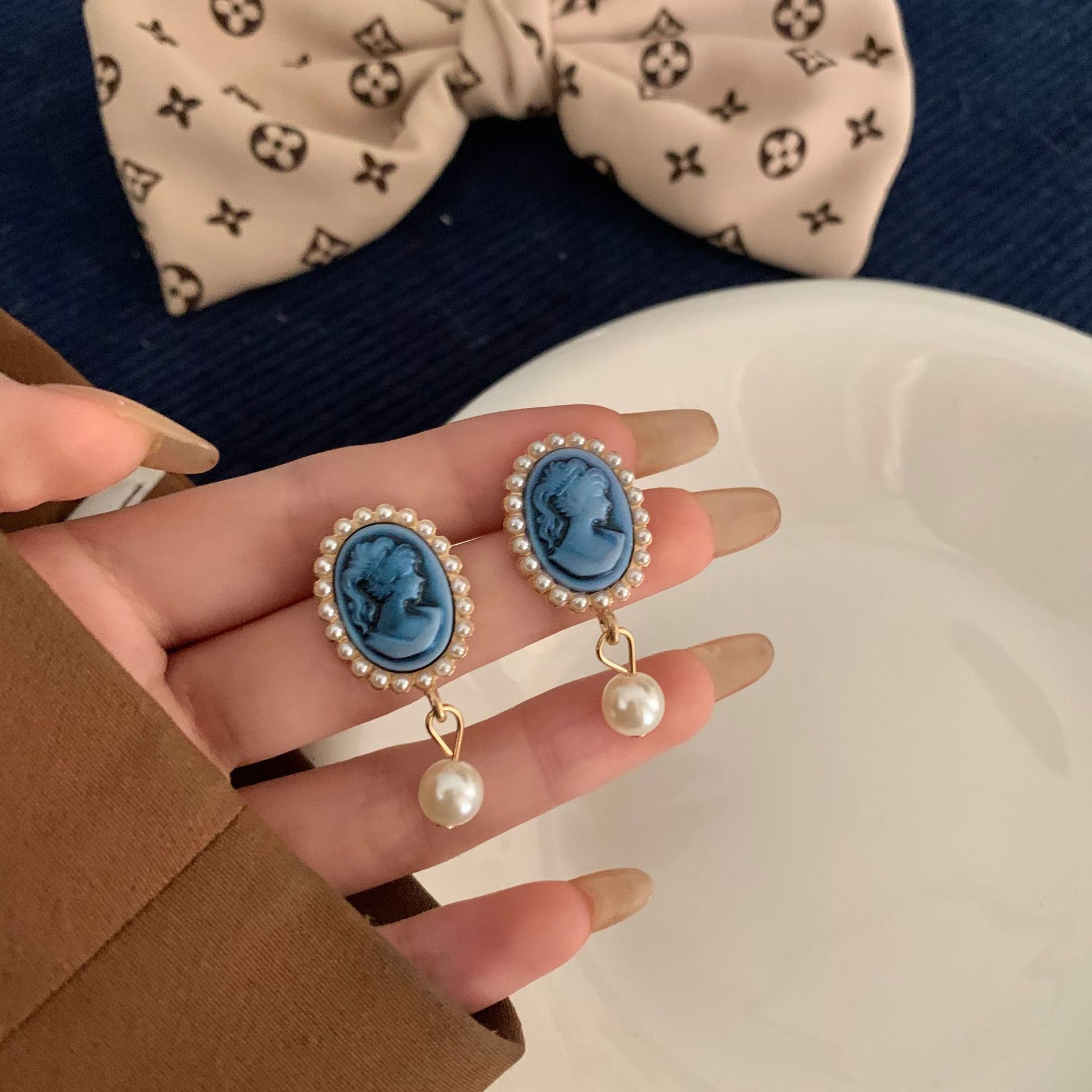 Retro blue brand earrings pearl